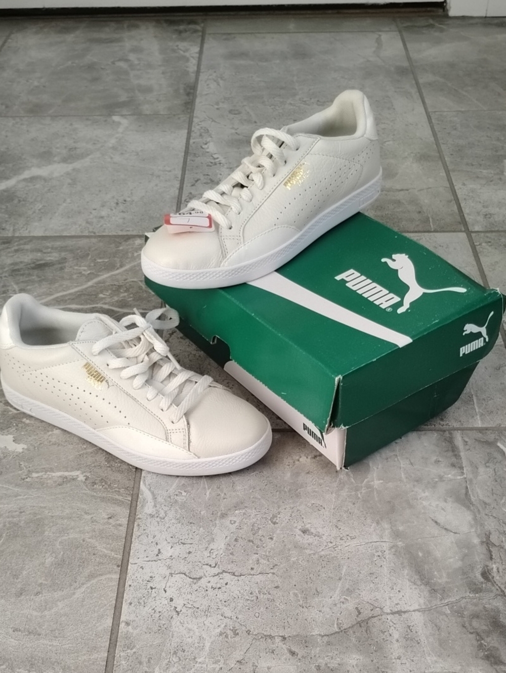 Vintage Puma Women's White Low-Top Leather Sneakers with Gold/Wt Colorway